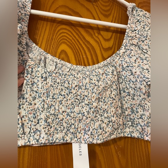 NWT Floral Cropped Top and Short Set - Picture 8 of 16